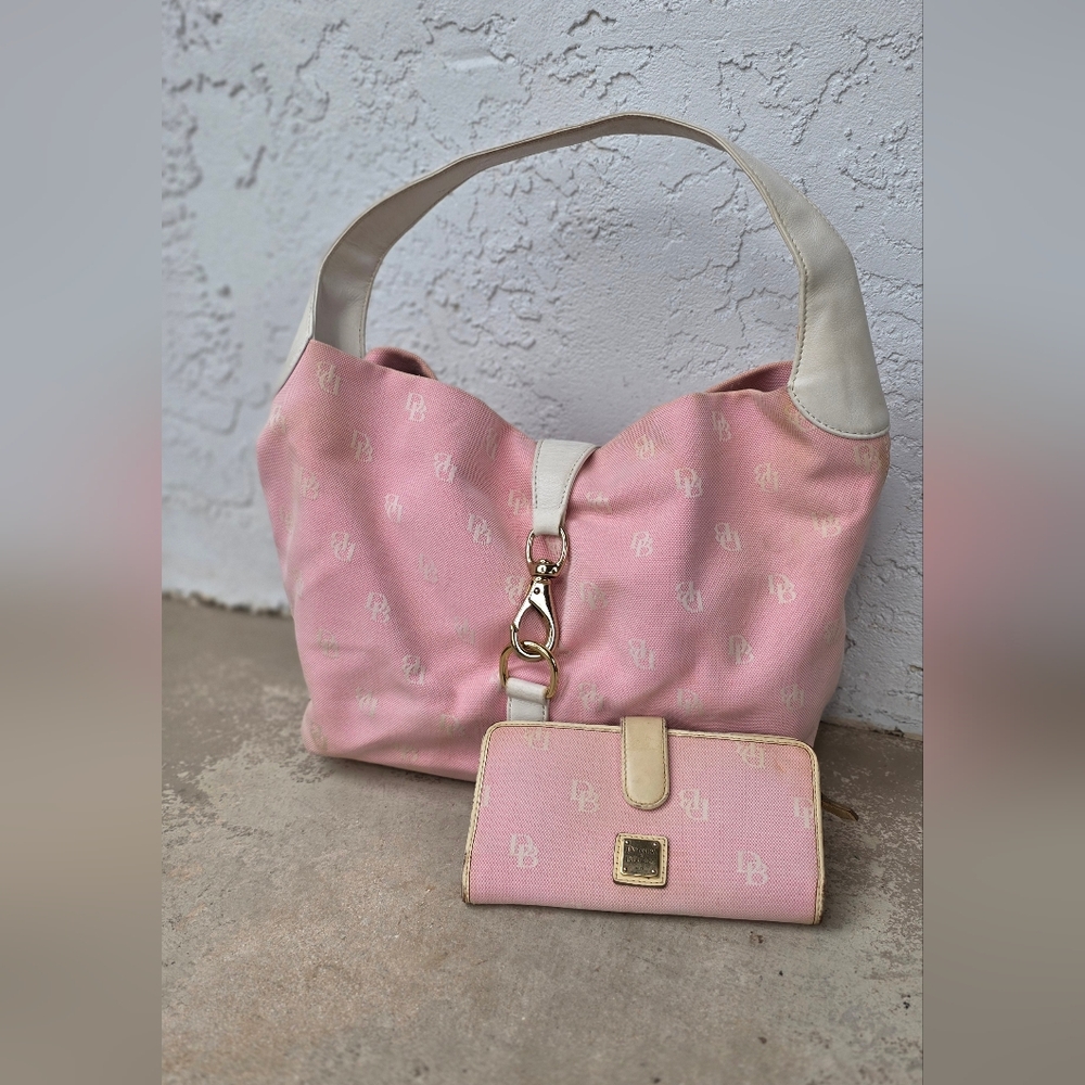 Dooney & Bourke Medium Lock Sac Dusty Pink With Wallet READ